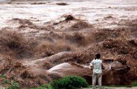 Число жертв наводнения в Индии превысило 600 человек