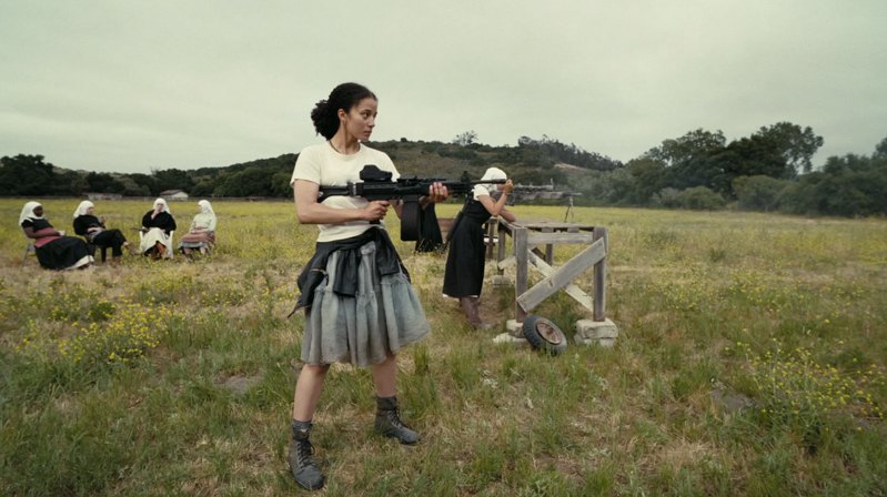 Кадр з фільму 'Одна битва за іншою'.