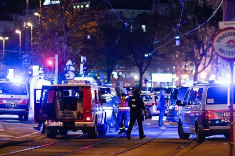 В зоне теракта в Вене были украинские студенты, - посол