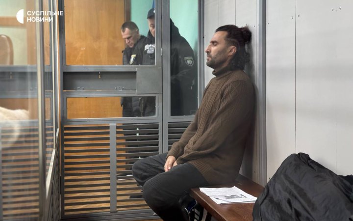 Взято під варту водія, який у Києві побив та залишив без допомоги непритомного велосипедиста