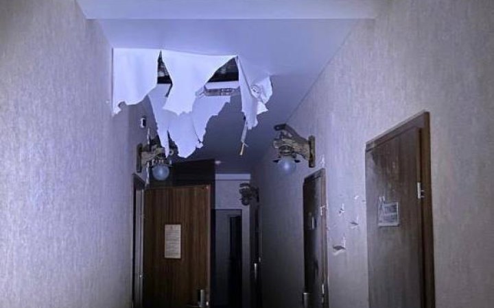 Росіяни обстріляли житлові будинки Нікополя, є поранений