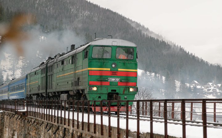 ​Укрзалізниця призначає додатковий поїзд на різдвяно-новорічні свята