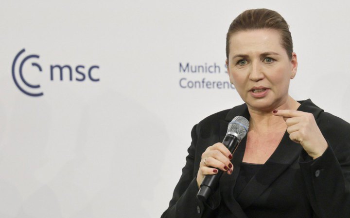 Метте Фредеріксен: не думаю, що Путін зупинить цю війну, поки його не змусять це зробити