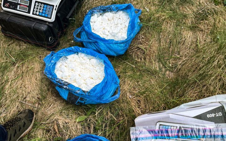 На Прикарпатті поліція знешкодила нарковиробництво і вилучила понад 50 кг амфетаміну
