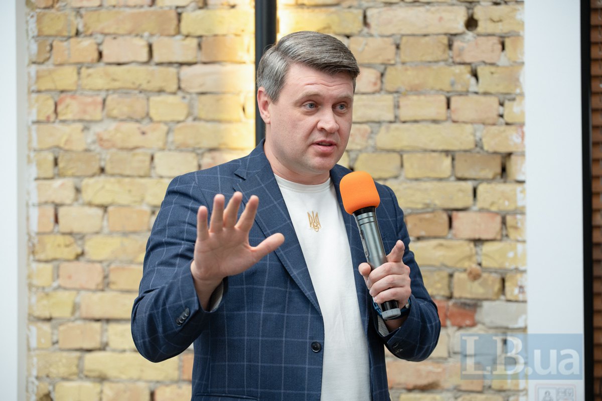 член оборонного комітету ВРУ Вадим Івченко
