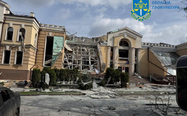 Головне за неділю, 13 квітня: наслідки ракетного удару по Сумах, майже 120 боєзіткнень, атака БпЛА на Одесу 