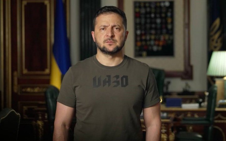 Зеленський анонсував більше ППО, артилерії та далекобійної зброї для України