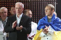 Азаров пожелал украинским олимпийцам достойно представить страну