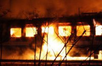 Из-за возгорания поезда в Ленинградской области люди выпрыгивали из вагонов на ходу
