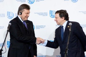 Баррозу обещает Украине новое амбициозное соглашение с ЕС