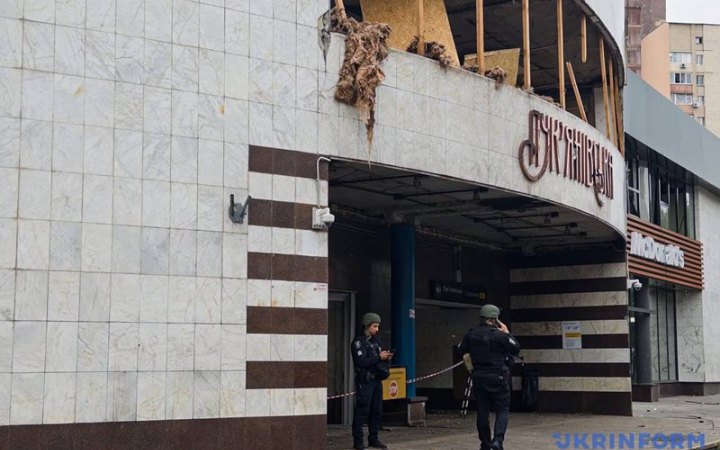 Станція київського метро "Лукʼянівська" кілька годин не працювала через обстріл (оновлено)
