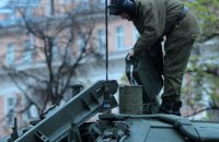 У Донецькій області військовослужбовці злили і намагалися продати 2 тис. тонн палива