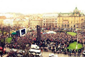 На львовском Евромайдане дали отпор "свободовцам"