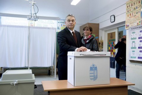 В Угорщині почався референдум про квоти для мігрантів