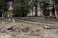 Росіяни вдарили дронами по Лебедину на Сумщині, пошкоджені адмінбудівлі