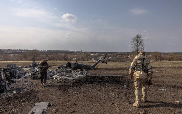 На Донеччині та Луганщині українські військові підбили російський літак Іл-22