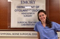 «Система настільки конкурентна, що і сильним фахівцям важко пробитися», — хірургиня Іванка Небор про медицину, навчання у США