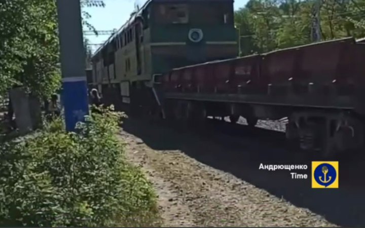 Андрющенко: росіяни запустили перший потяг залізницею, яку будує в Приазов’ї