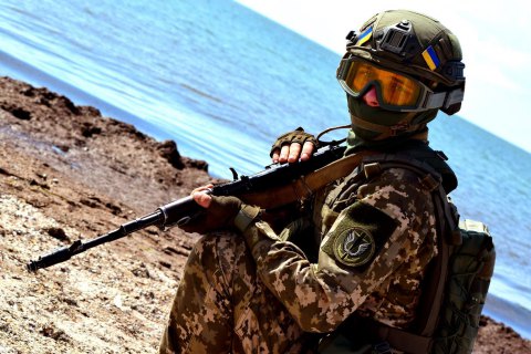 Морпехи и авиация отработали отражение высадки вражеского десанта на Азовском побережье