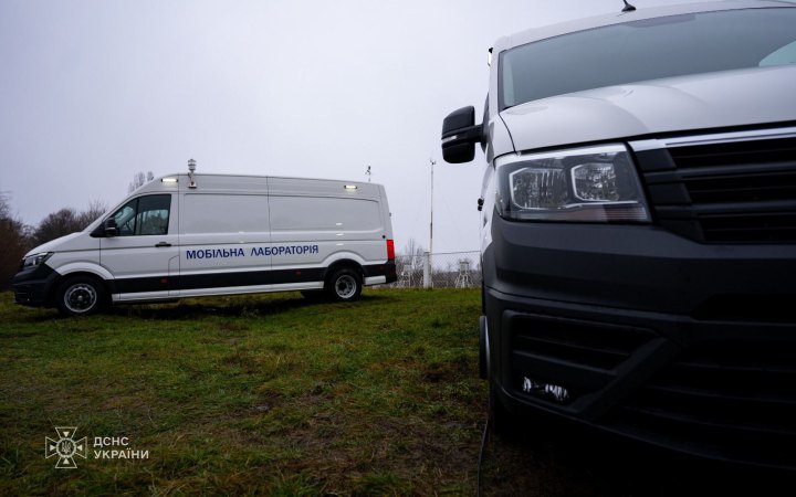 Україна отримала від США та Норвегії дві мобільні радіологічні лабораторії