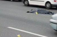 В Киеве погиб пешеход при попытке перебежать шесть полос скоростного движения