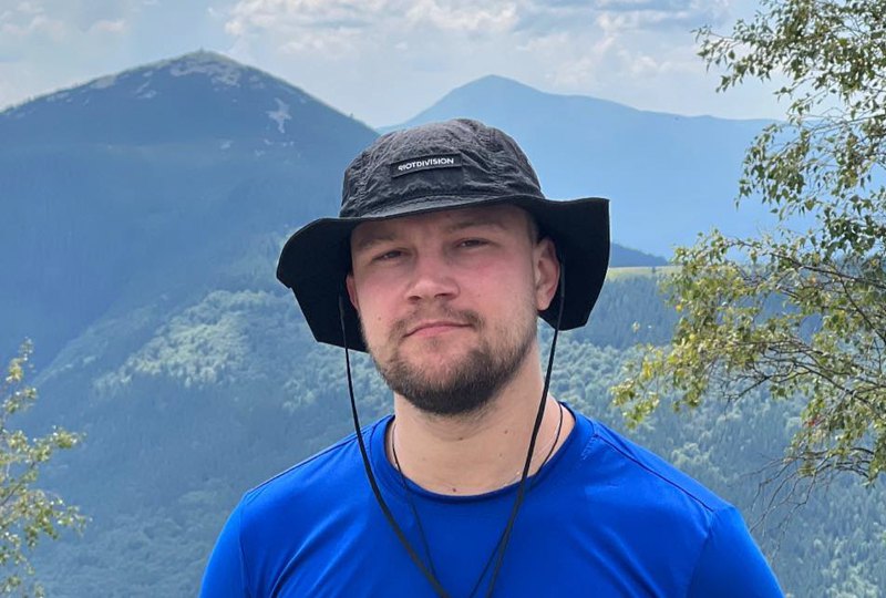 Сергій Гнезділов 