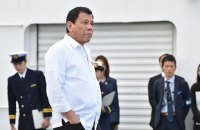 Президент Филиппин пригрозил сбрасывать коррупционеров с вертолета