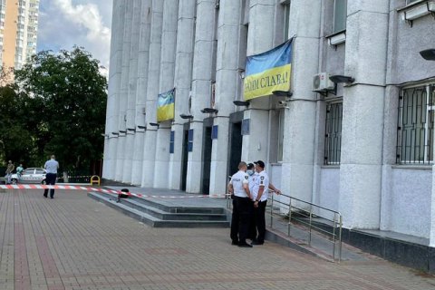 Поліція назвала причину стрілянини біля міськради у Вишгороді