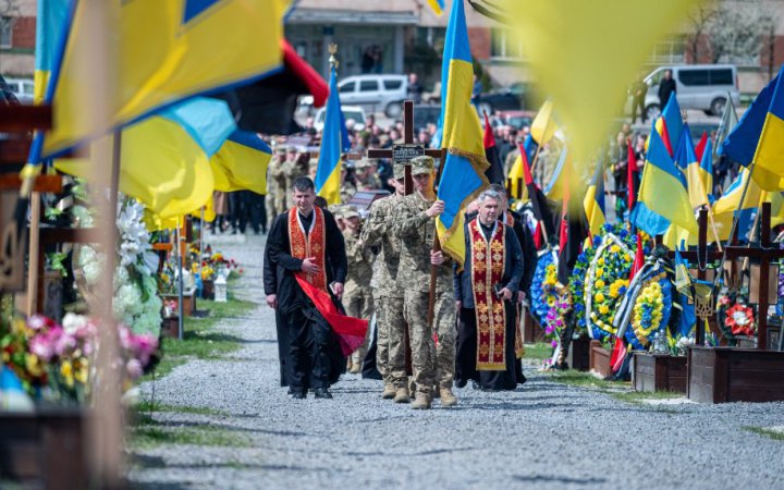 У Львові провели в останню путь трьох героїв, які віддали свої життя за Україну