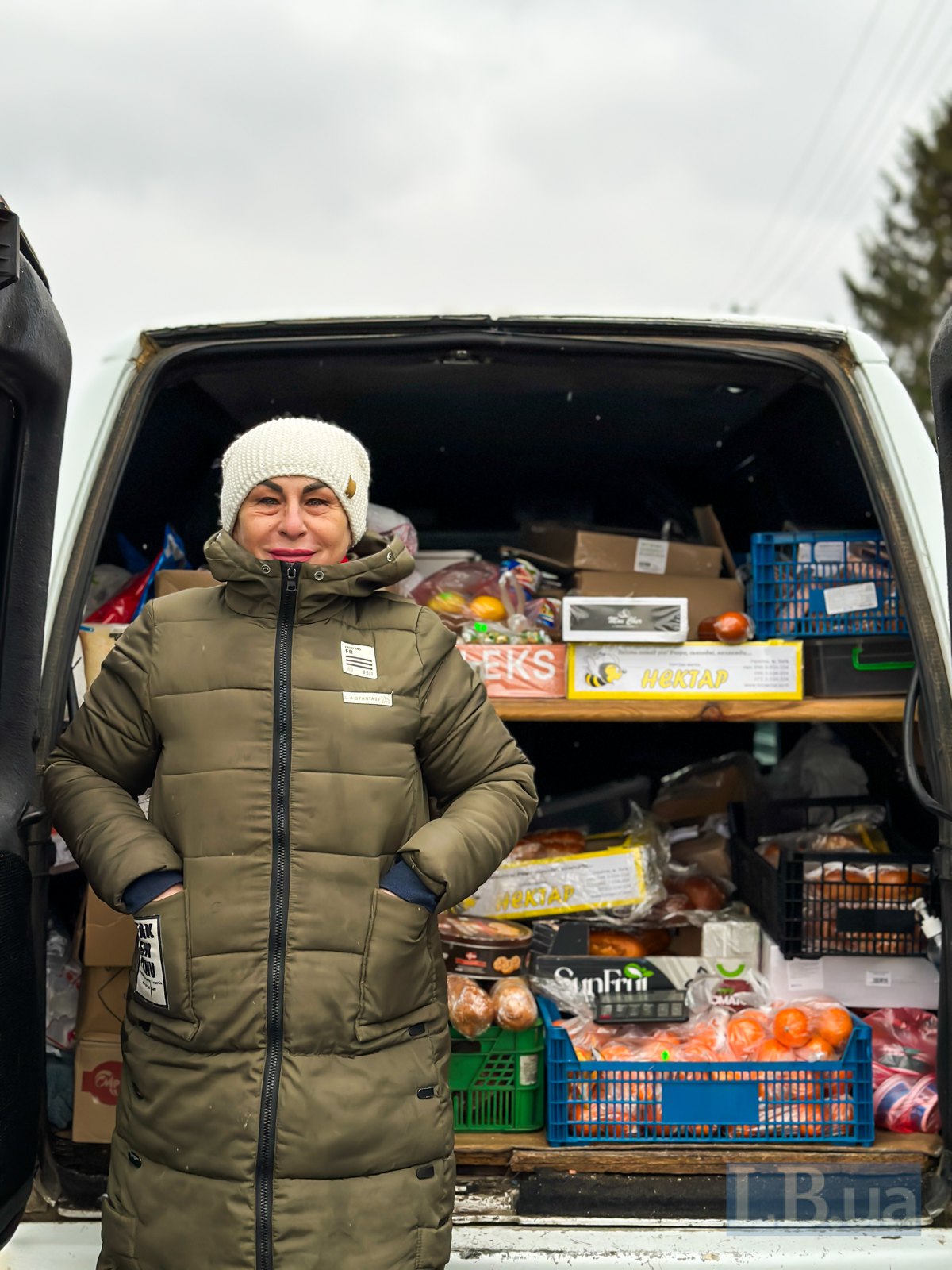 продавчиня Лариса 