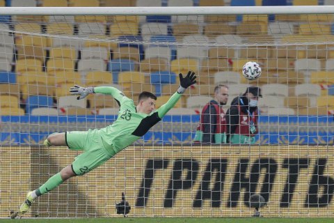 Трубин побил рекорд Шовковского в матчах за сборную Украины