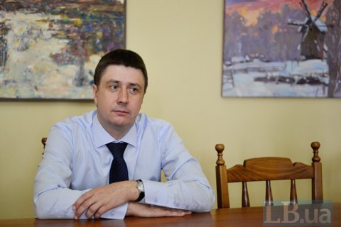 Кириленко пожаловался, что на украинские книги выделили слишком много денег