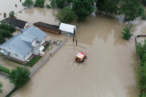 Чернышов: на ликвидацию последствий наводнения на западе израсходовано 60 млн грн