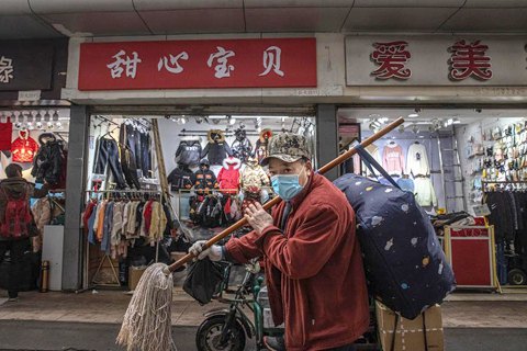 Звідки взявся ковід? Біологічна зброя, заморожена риба, кажани і розслідування ВООЗ 