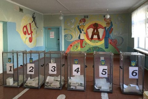 Мариупольские депутаты требуют от власти провести выборы в городе