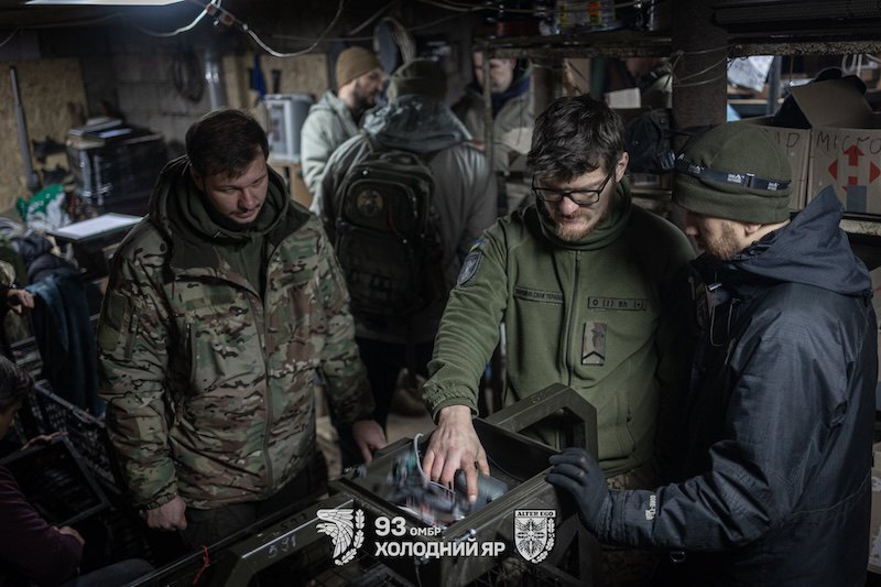 У майстерні <i>AlterEgo</i>