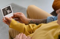 Ринок на більше 100 млн євро на рік: наскільки популярне в Україні сурогатне материнство і ДРТ. Цифри від МОЗ