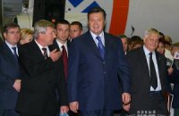 Янукович запустив завод з утилізації акумуляторів в Дніпропетровську