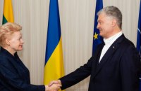 Порошенко і Грибаускайте обговорили безпекові виклики для Україні і Європи