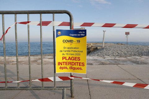​Франція очікує четверту хвилю COVID-19 через два-три місяці