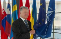 "Український прапор має бути у штаб-квартирі НАТО", - Порошенко в інтерв'ю RTL 