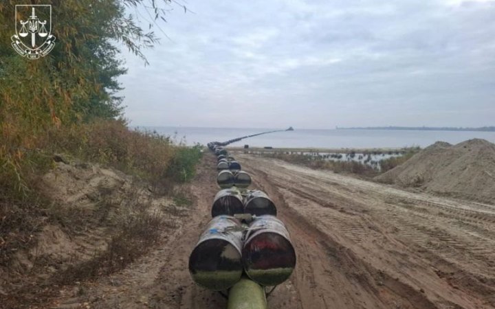 На Черкащині викрили схему незаконного видобутку піску з Кременчуцького водосховища 