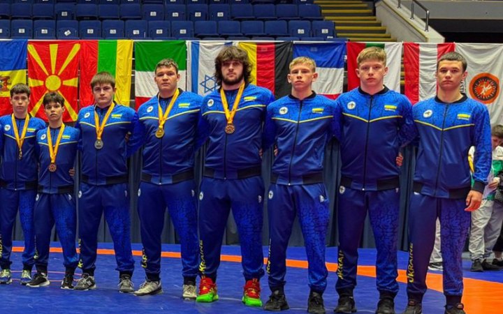 ​Збірна України з греко-римської боротьби U17 здобула 12 медалей на турнірі в Бухаресті
