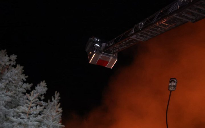 На Дніпропетровщині внаслідок атак ворога пошкоджена інфраструктура, підприємство, будинки