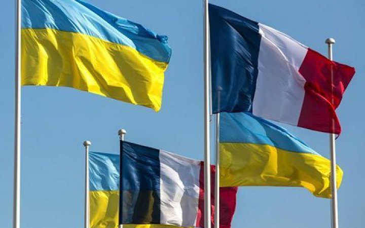 ​Франція підтримує зусилля України в Гаазі та надасть нову мобільну лабораторію для аналізу ДНК, – французьке МЗС