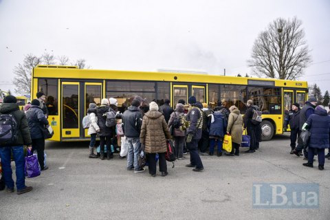60 автобусів виїхали з Гостомеля, Бучі, Немішаєвого та Микуличів, - Тимошенко