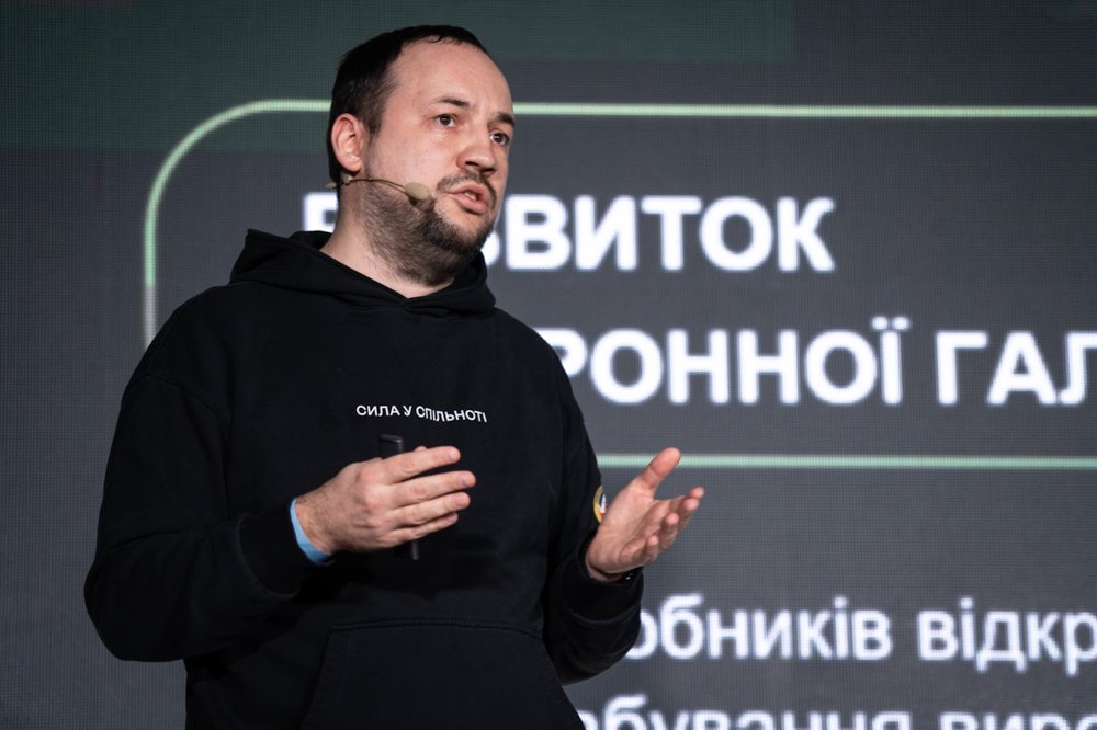Володимир Чугай, Головний радник директора з ІТ в Агенції оборонних закупівель ДОТ і керівник проєкту DOT-Chain Defence.