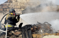 Окупанти вдарили по Антонівці біля Херсона, є загиблий і поранені