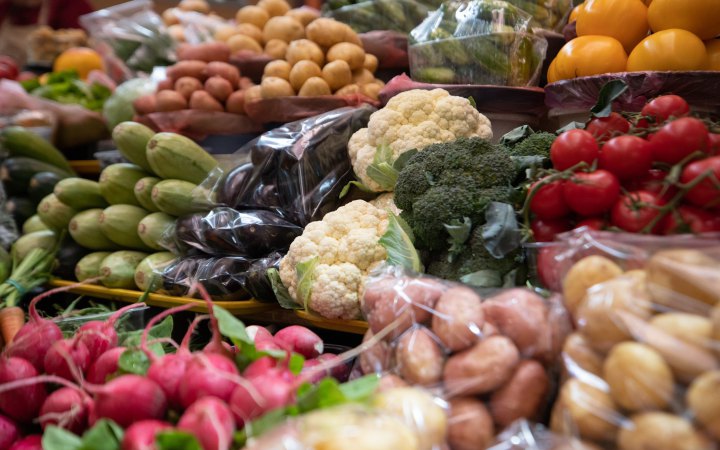 Інфляція на споживчому ринку за рік склала 7,6%. Найбільше подорожчали овочі