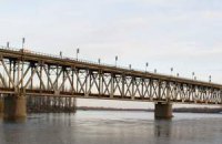 У Кременчуці запобігли підриву моста через Дніпро